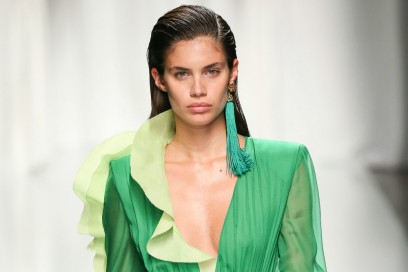 PFW-beauty-trend-ss-17-emanuel-ungaro