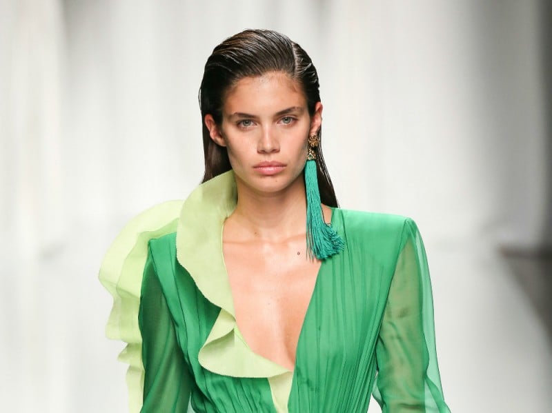 PFW-beauty-trend-ss-17-emanuel-ungaro