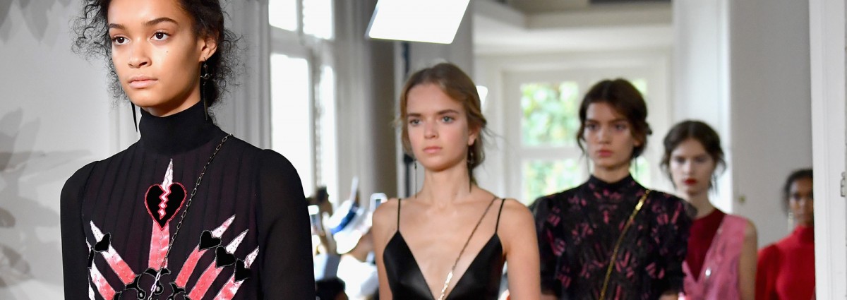 cover-valentino-pe-2017-desktop