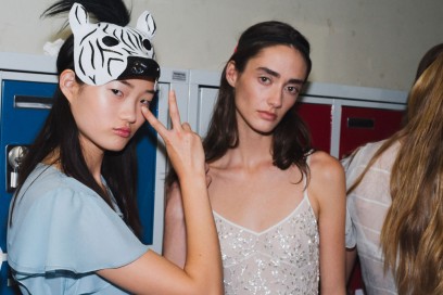 john-galliano-sfilata-primavera-estate-2016-07