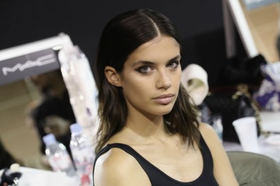 pfw-beauty-trend-sara-sampaio-elie-saab