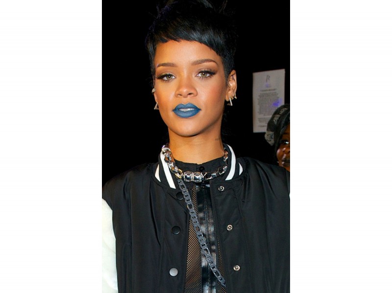 rhianna rossetto blu