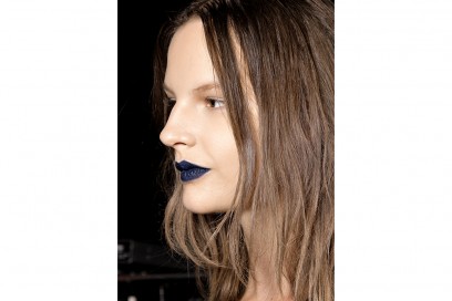 rossetto blu sfilata