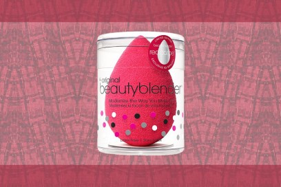 trucco rosso beauty blender rossa