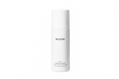 10MiglioriStruccantiBio_NUORI_Vital-Foaming-Cleanser_primary-875×1000