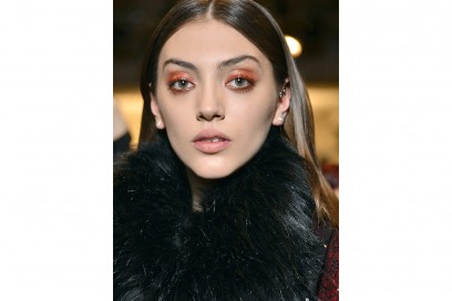 trucco occhi glossati