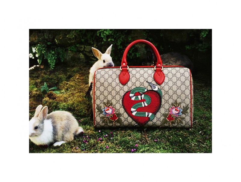 GU493_GIFT GIVING 16_RGB_150dpi_60