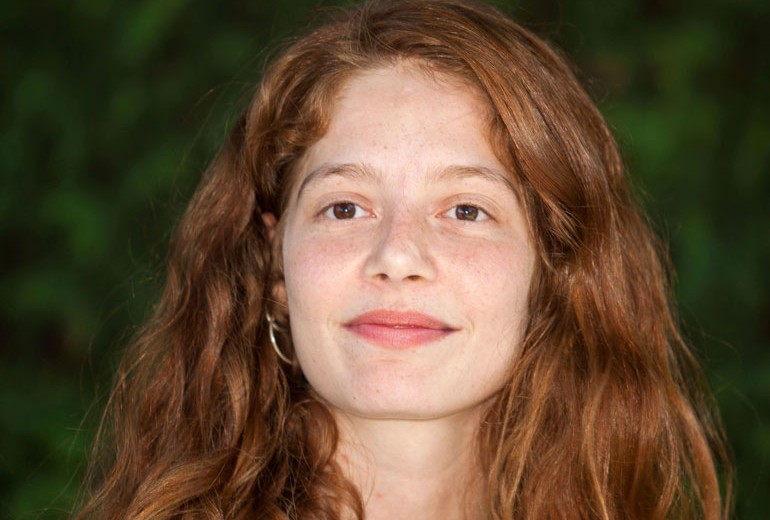 Jenna Thiam: Ho detto no a Johnny Depp. E non mi pento