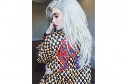 Kylie-Jenner-coliri-capelli_grigio-perla