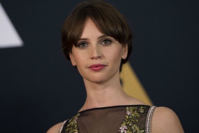 felicity-jones-capelli-trucco (6)