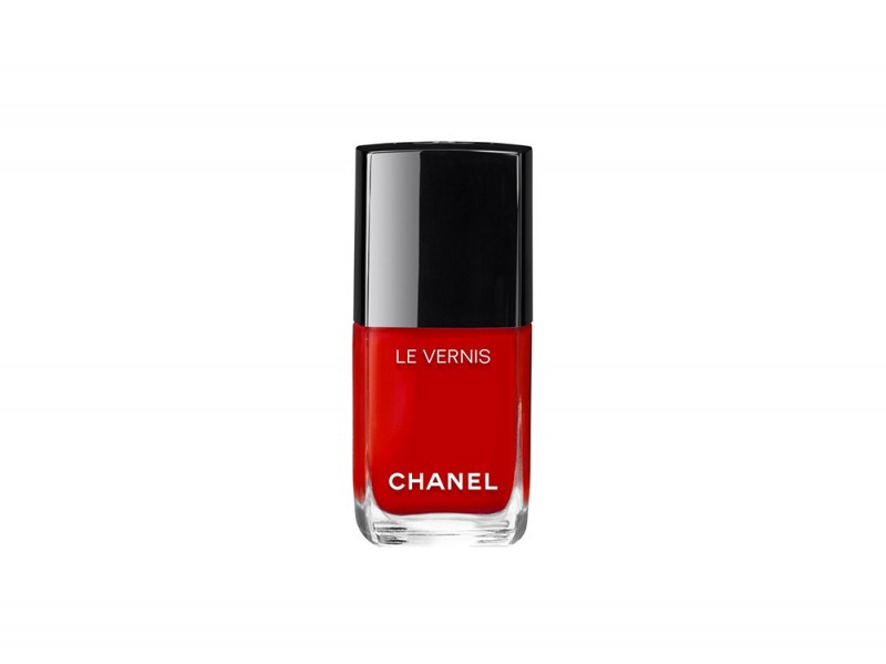 smalto rosso per le feste chanel