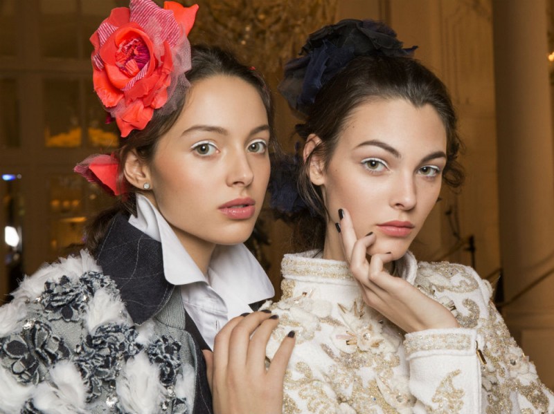 Chanel Métiers D’Art il backstage beauty della sfilata Parise Cosmopolite (15)