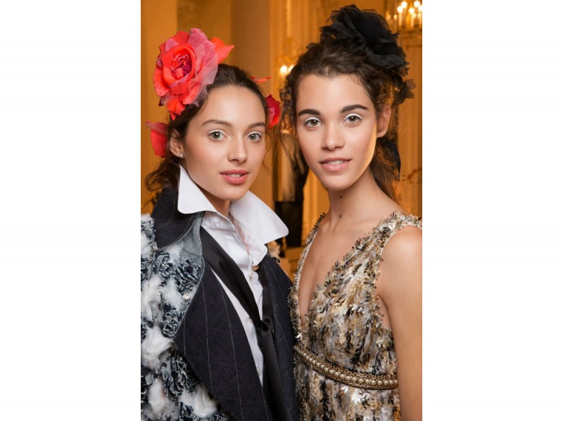 Chanel Métiers D’Art il backstage beauty della sfilata Parise Cosmopolite (6)