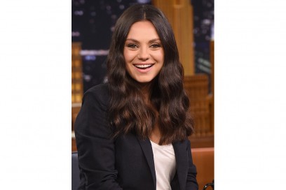 mila kunis capelli color cioccolato