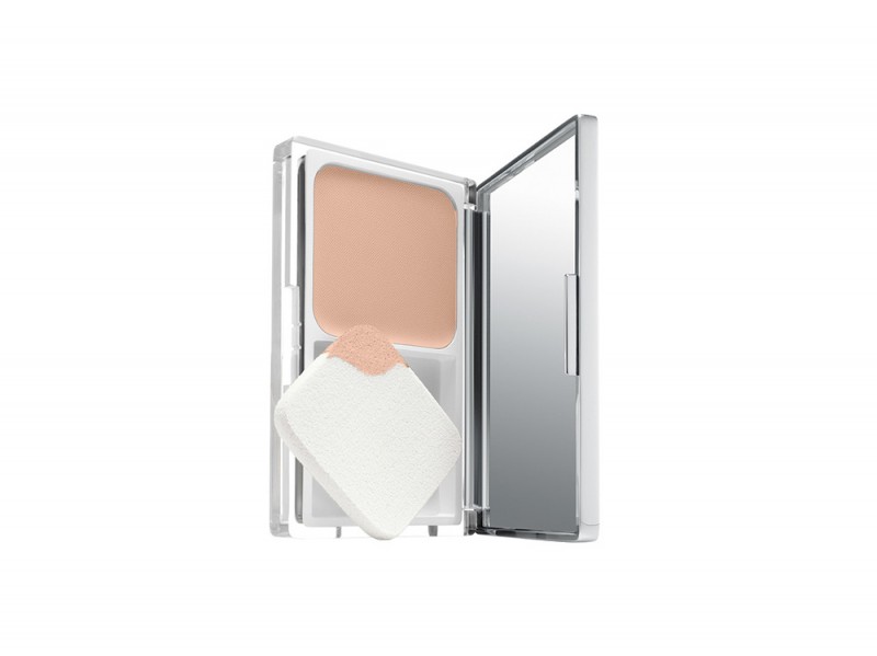 fondotinta-pelle-mista-migliori-2016-clinique-anti-blemish-solutions-powder-makeup-