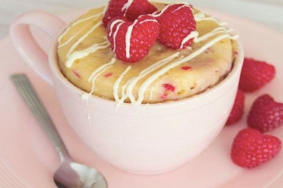 mug cake cioccolato bianco e lamponi