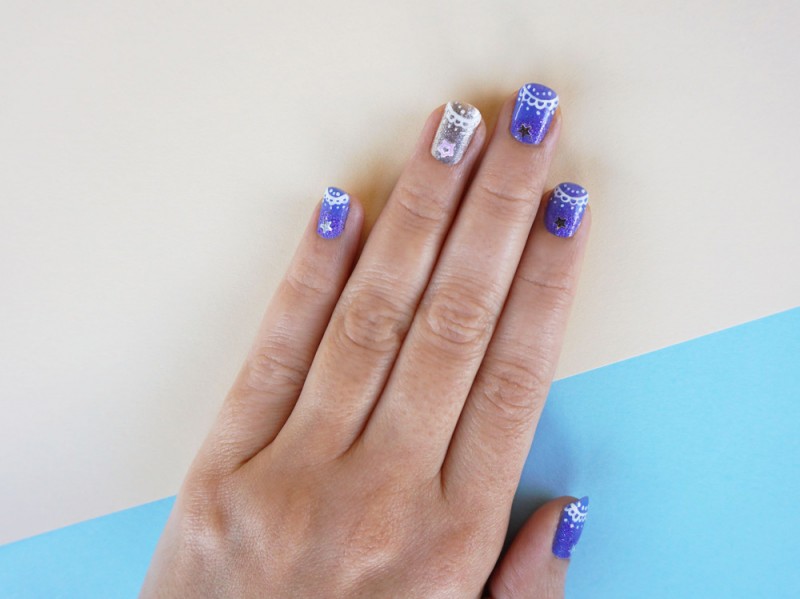 winter-lace-nail-art