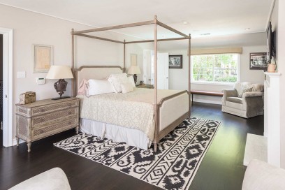 1286 Sunset Plaza Drive-08