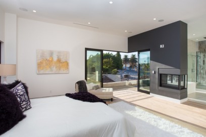 415 N MARTEL AVENUE-03