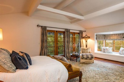 7621 Mulholland Dr-01