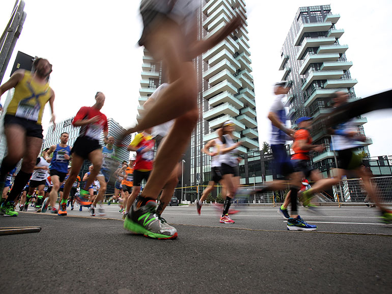 EA7-Emporio-Armani-Milano-Marathon-gare-corsa-primavera