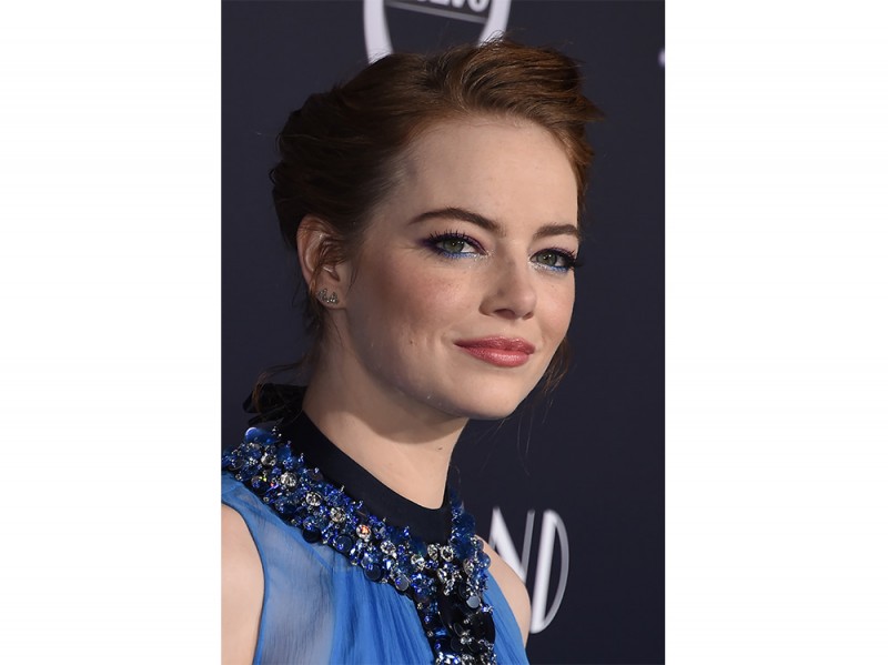 emma stone capelli raccolti