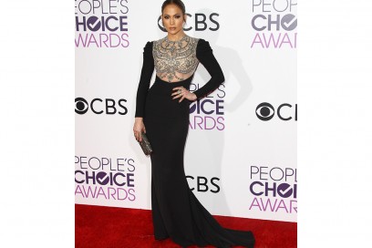 Jennifer-Lopez-REEM-ACRA