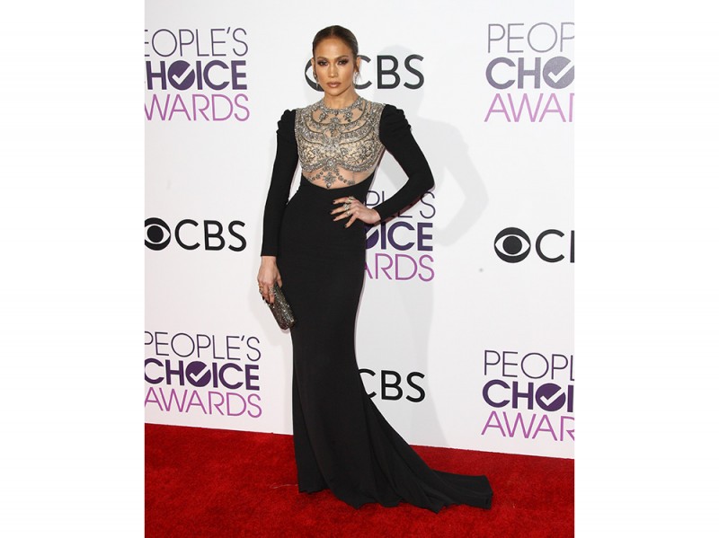 Jennifer-Lopez-REEM-ACRA