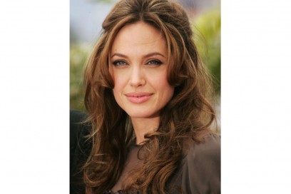 angelina-jolie-capelli-evoluzione-look-negli-anni-18