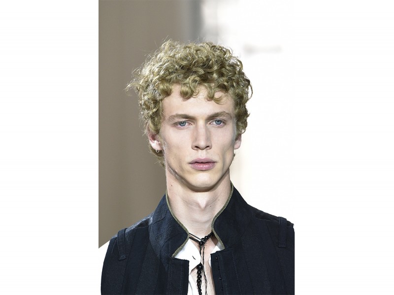 capelli ricci uomo pe 2017