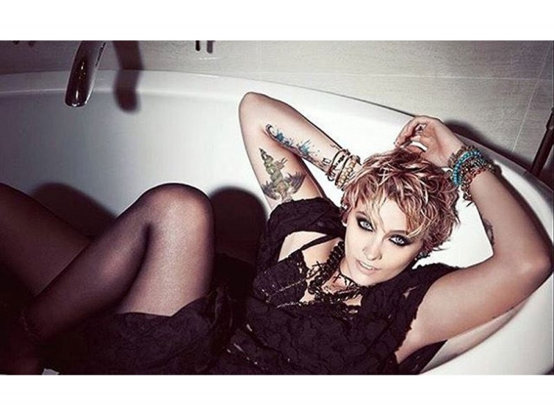 paris-jackson-beauty-look-11