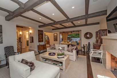 spanish-villa-little-holmby-02