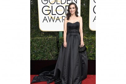 winona-ryder-golden-globes-2017