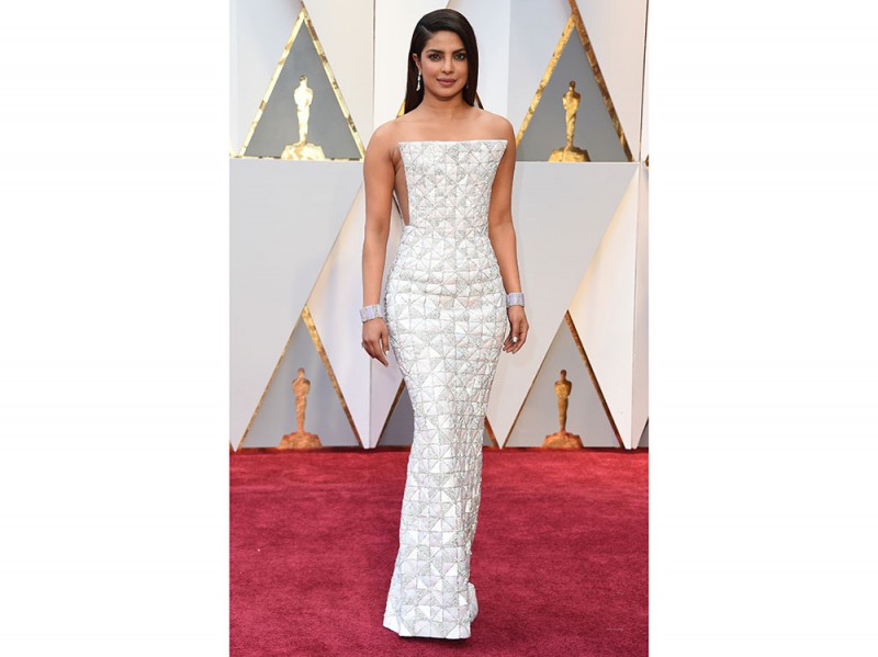 Priyanka-Chopra-oscar-2017