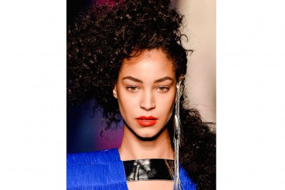 acconciature-capelli-ricci-09