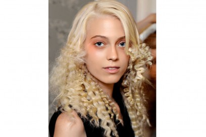 acconciature-capelli-ricci-13