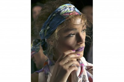 acconciature-capelli-ricci-corti-01