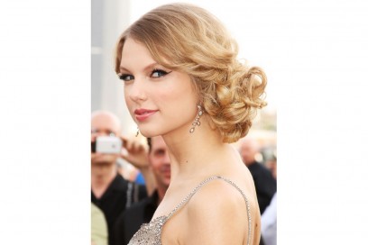 acconciature-capelli-ricci-raccolti-06