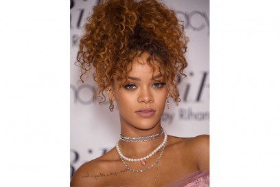 acconciature-capelli-ricci-raccolti-10