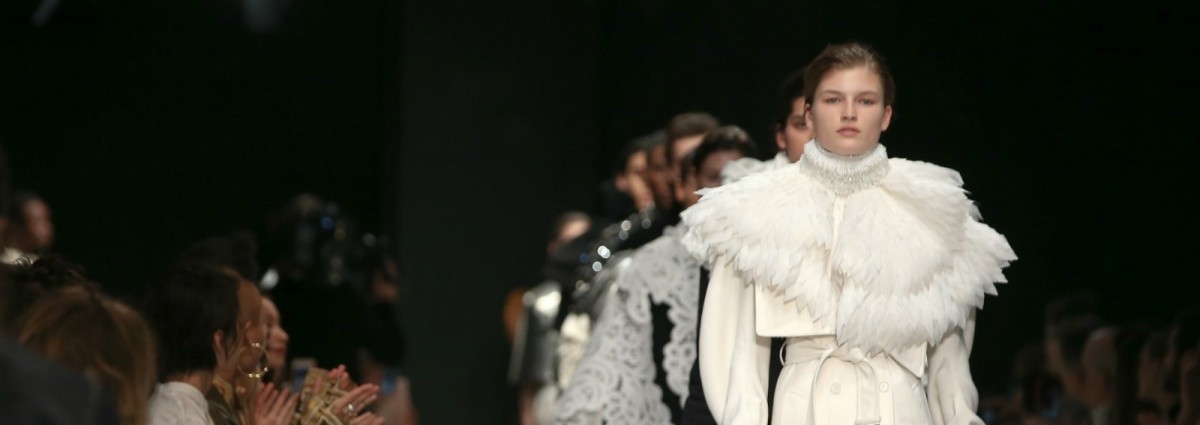 cover burberry 2017 desktop