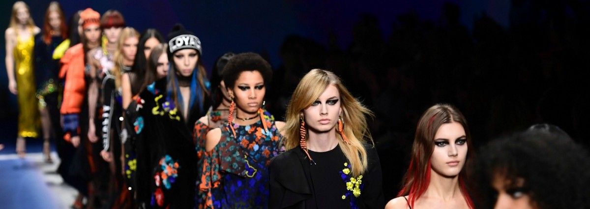 cover versace 17 desktop