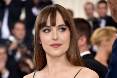 dakota johnson beauty look (12)