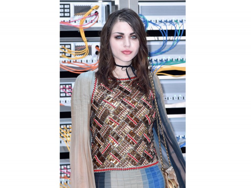 frances-bean-cobain-trucco-capelli-06