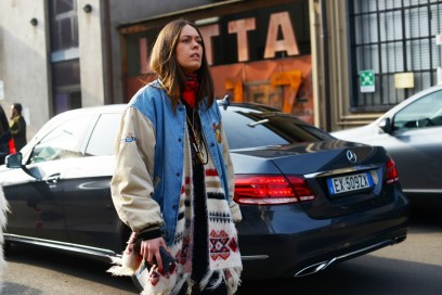 milano street style 17 bomber jeans