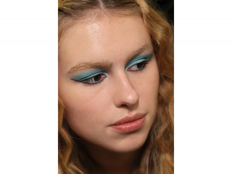 trucco azzurro