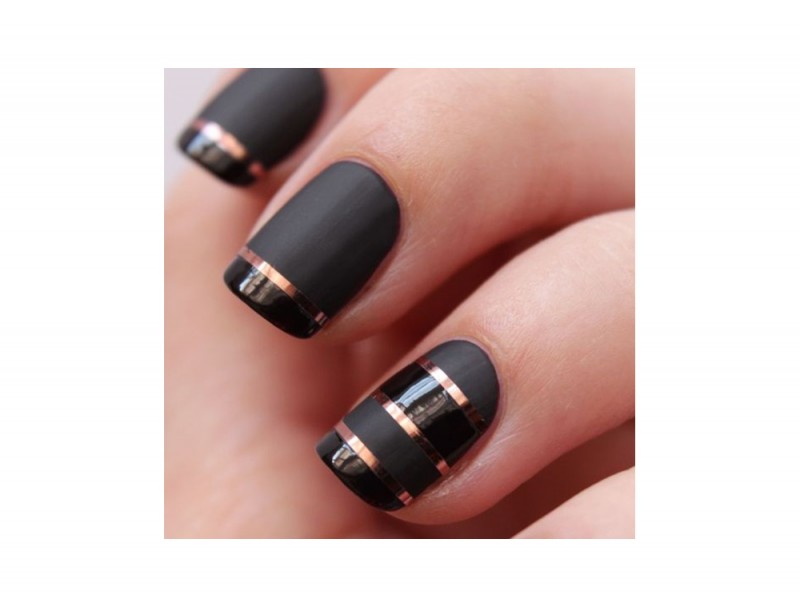 nail art black