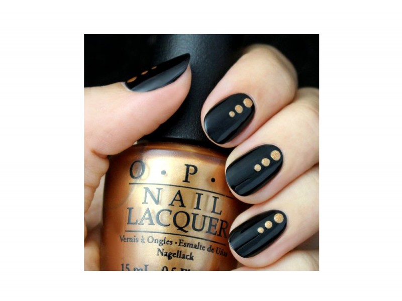 nail art black