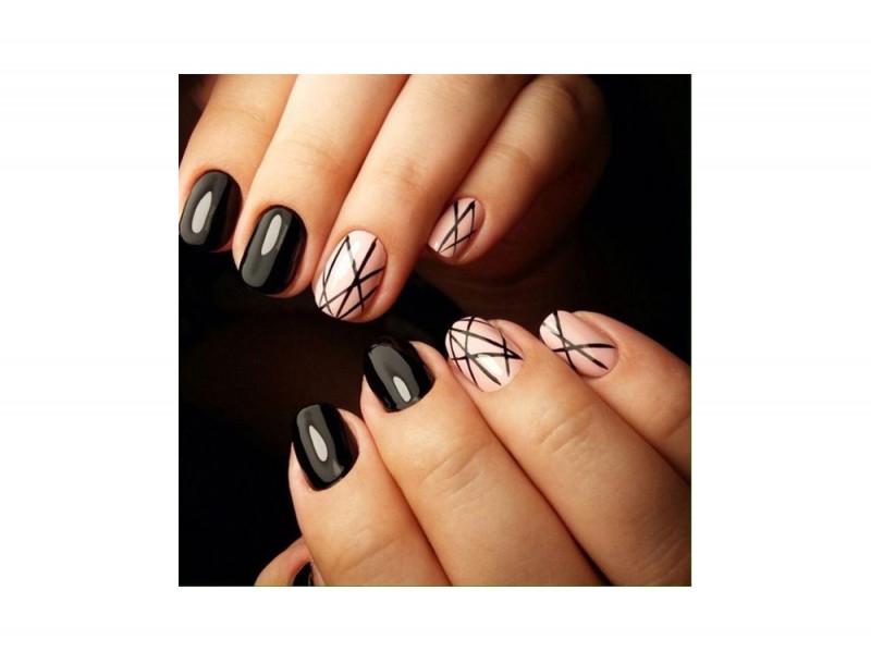 nail art black