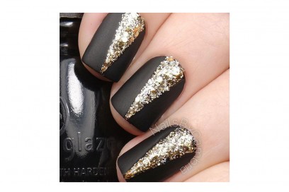 nail art black