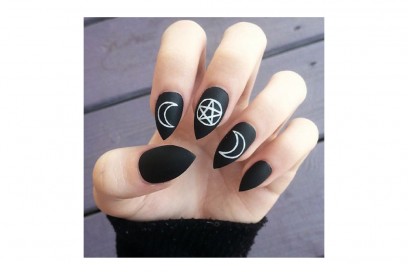 nail art black